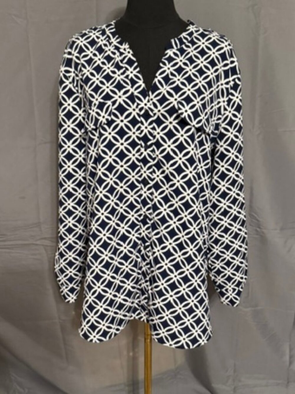 ELEMENTZ Button-Up Blouse Size XL